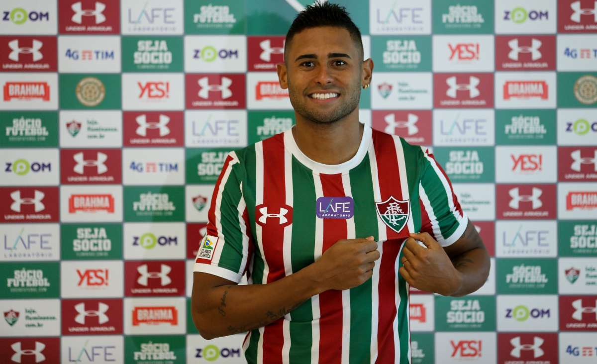 Ex-atacante Do Fluminense Alfineta O Clube: 'Não é Um Time Que Enche ...