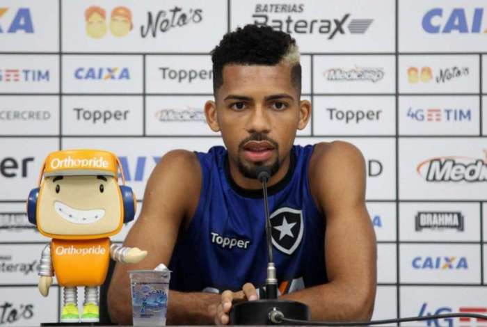 Matheus Fernandes concedeu entrevista e falou sobre o rumor de transferência