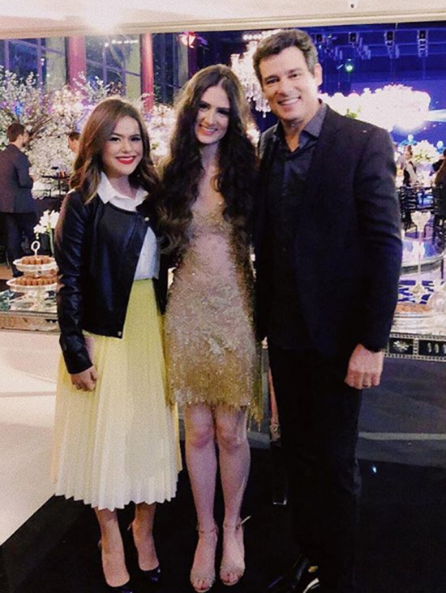 Maisa Silva, Laura Portiolli e Celso Portiolli - Reprodução Internet