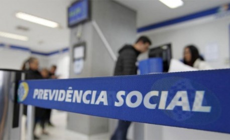 Peritos entram na Justiça para suspender pente-fino do INSS