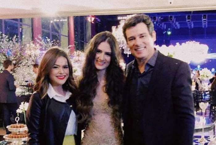 Maisa Silva, Laura Portiolli e Celso Portiolli - Reprodução Internet