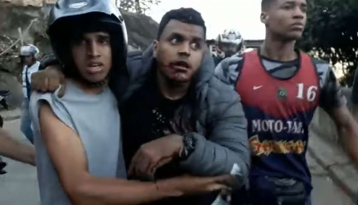 Ebinho foi socorrido por moradores da Chatuba a mando de traficantes da região