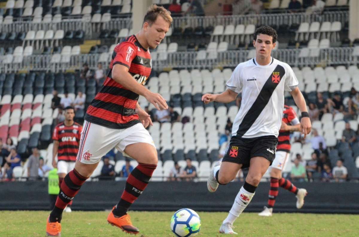 Vasco derrotou o Flamengo em São Januário