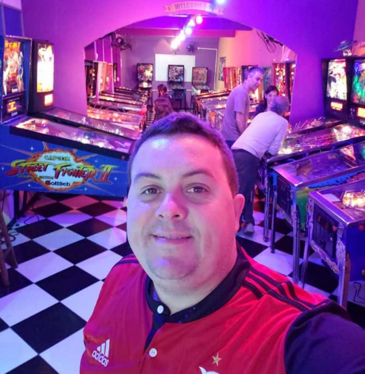 Fliperamas, febres nas décadas de 70 e 80, ainda mantêm legião de fãs de várias gerações. no Rio. Na Capital, o clube mais antigo antigos, o Pinball Rio Club, em Ramos, completou 15 anos de existência