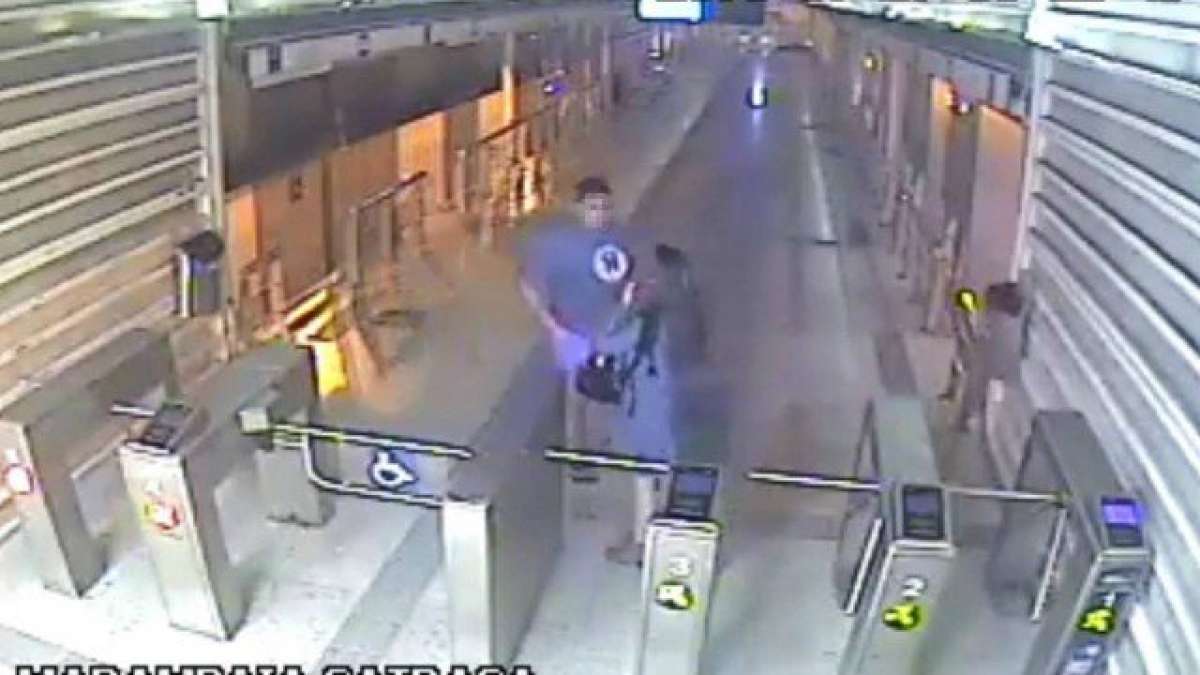 Apreendido adolescente que esfaqueou jovem em estação de BRT - Divulgação Polícia Civil