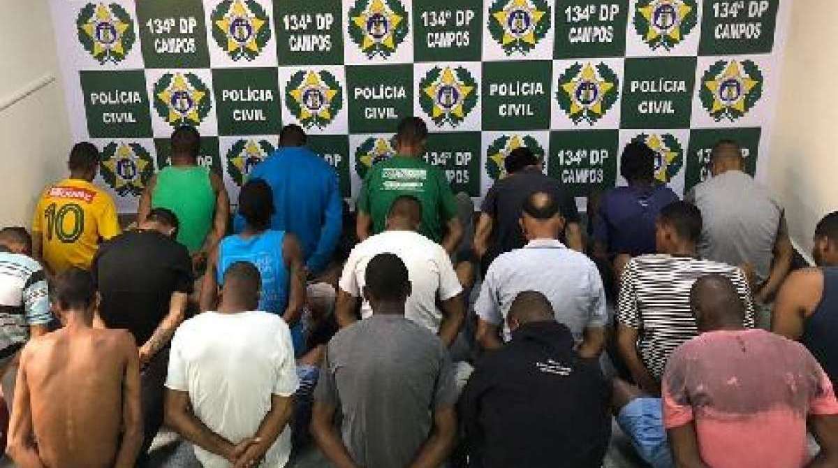 Em Campos, foram 19 mandados cumpridos e seis prisões em flagrante - Divulgação