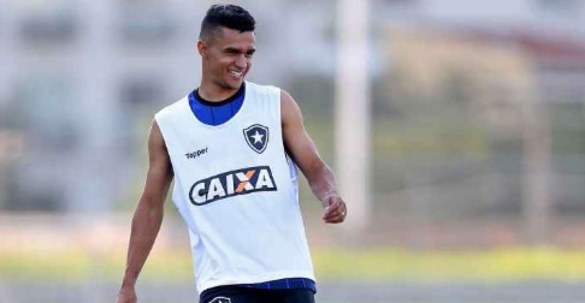Erik foi anunciado pelo Botafogo - Reprodução Twitter