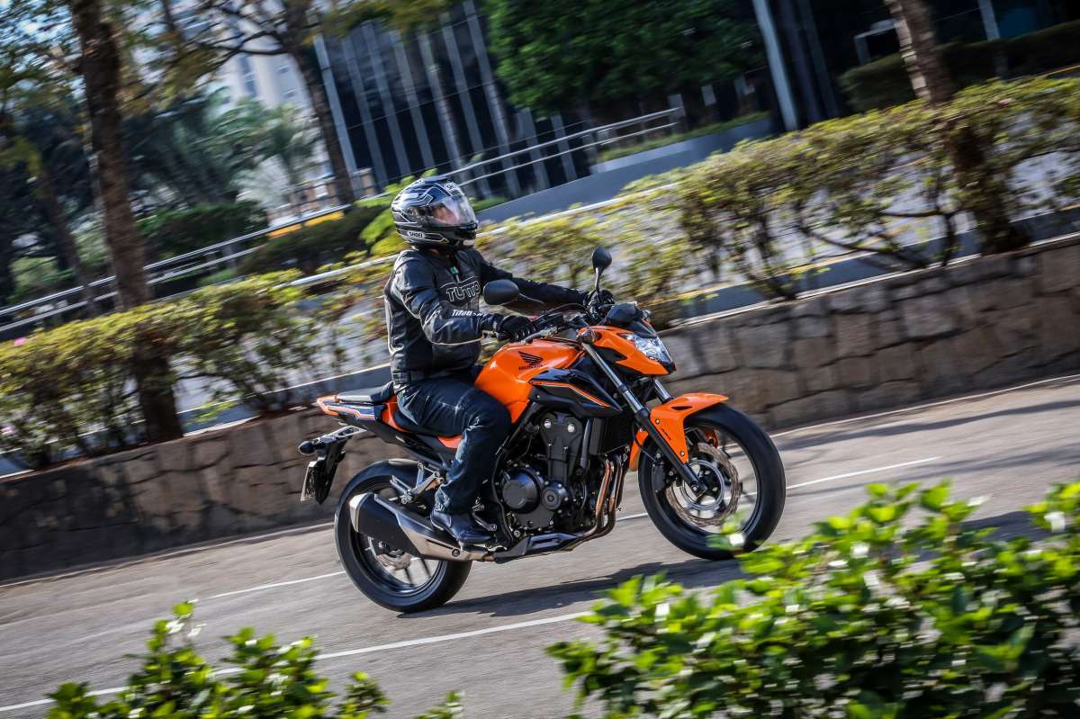 Honda lança modelos 500 cc da linha 2019 com nova opção de cor