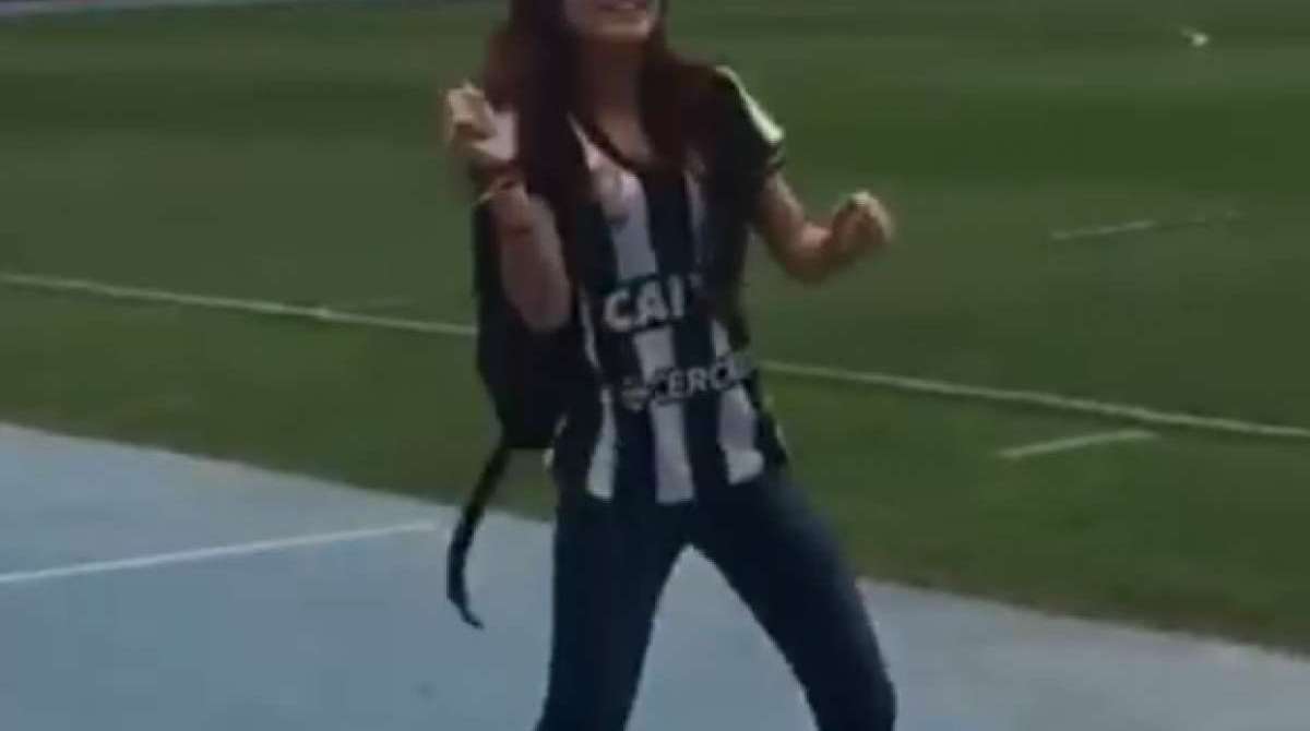 Samanta em jogo do Botafogo - Reprodução Facebook