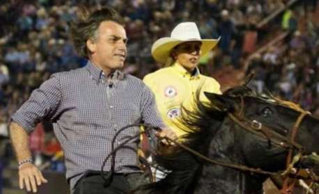 PDT de Ciro diz ao TSE que Bolsonaro usou festa do peão para showmício