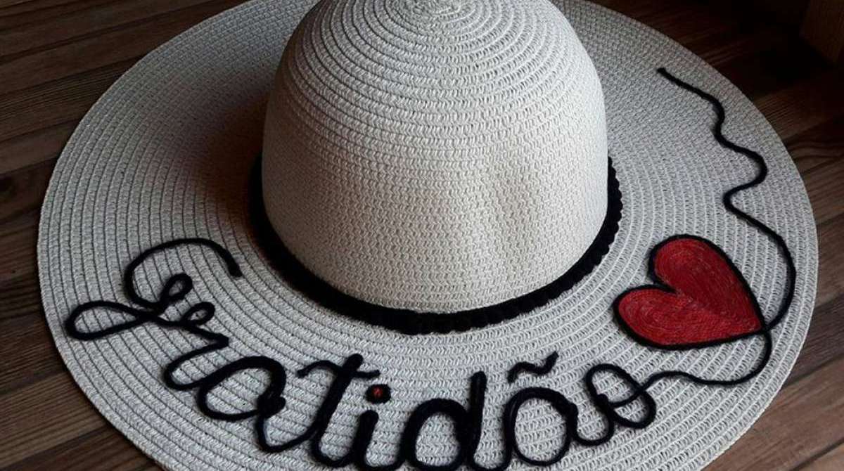 Chapéus Personalizados Design Carioca Emilia Dutra Macharet