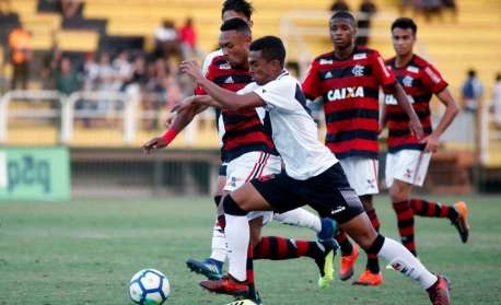 Flamengo vence Vasco e segue na liderança isolada do Grupo F do Brasileirão Sub-20