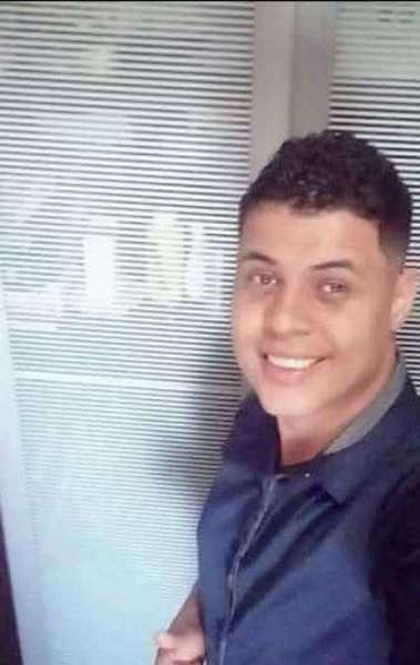 Aldemir Filipe Nascimento de Souza, 22 anos, um dos passageiros mortos por bandidos que assaltavam um ônibus na Via Dutra, em São João de Meriti. Ele foi proteger mulher e filha de 3 anos dos tiros - Arquivo Pessoal