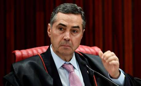 Bolsonaro afirma estar tendo problemas com um ministro do STF; 'é normal, pode acontecer'