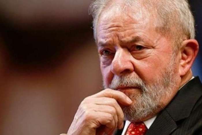 PT diz que vai a toros os 'tribunais para que sejam reconhecidos os direitos políticos de Lula'