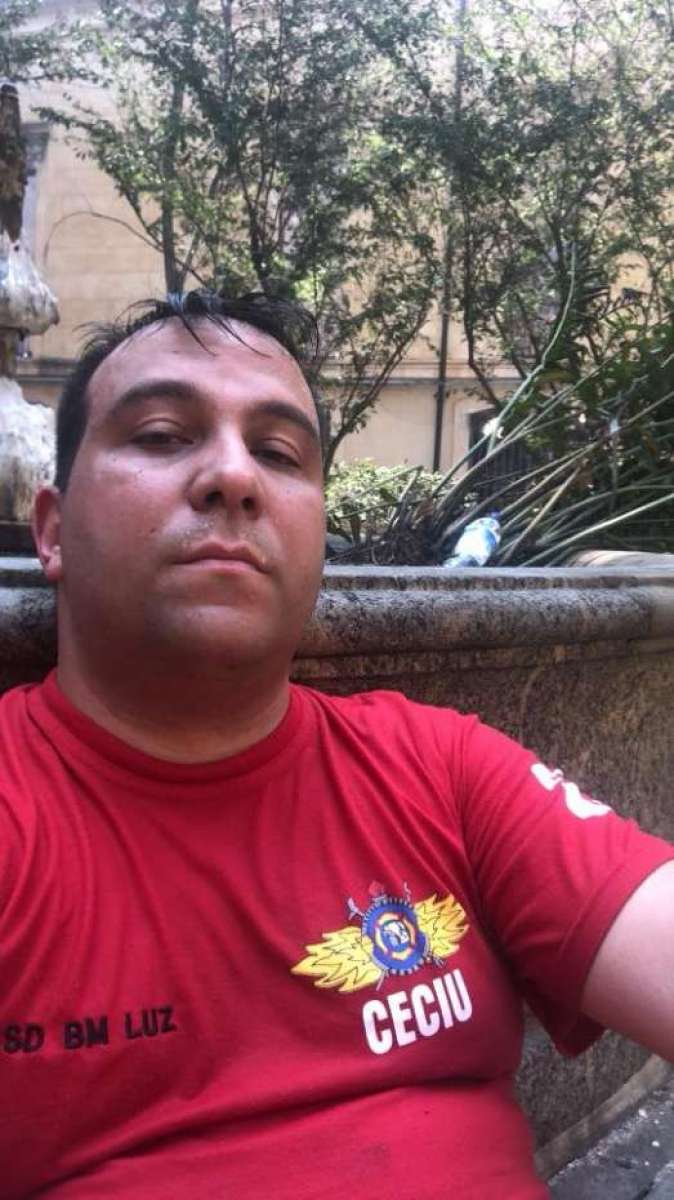 Bombeiro que tentou salvar Luzia lamenta incêndio no Museu Nacional: 'Não deu'