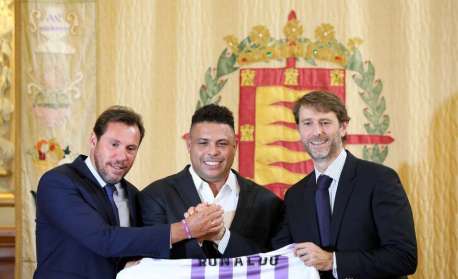 Torcida do Valladolid ataca Ronaldo Fenômeno: 'Completo descaso'