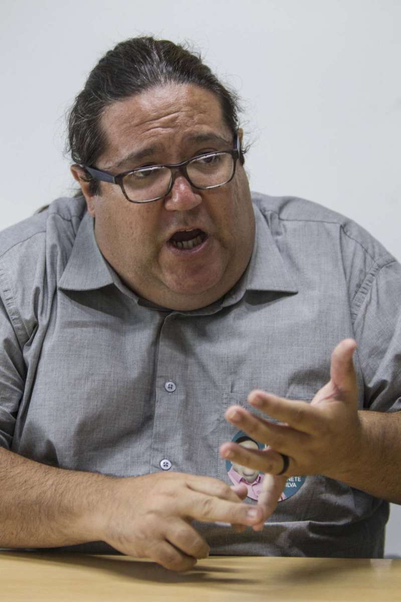 Entrevista com o candidato do PSOL ao governo do estado do RJ Tarcisio Motta para eleicoes de 2018. Rj, 3 de setembro.