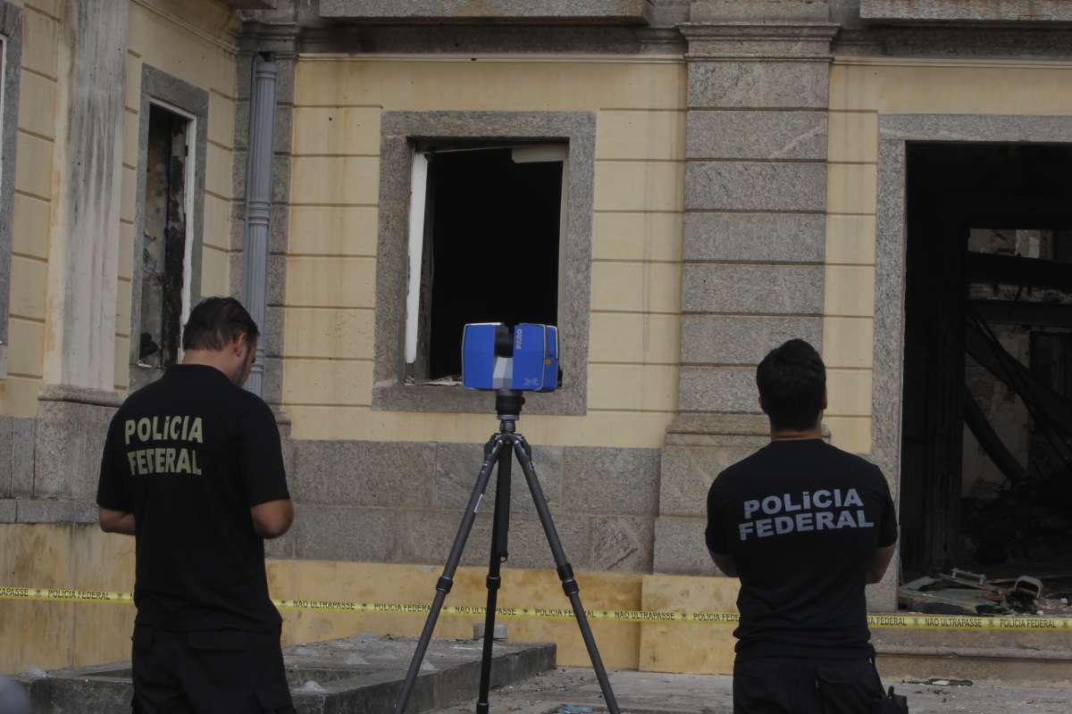 Peritos da Policia Federal fazem imagens em 3D do Museu Nacional - Severino Silva