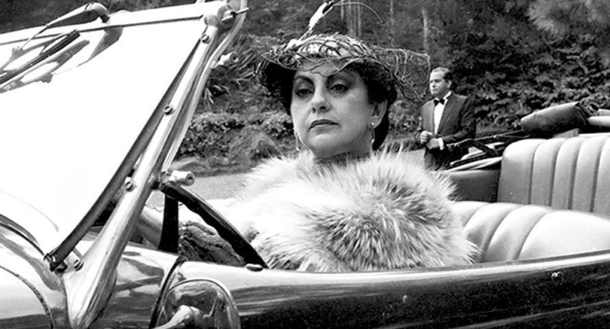 Beatriz Segall na minissérie 'A, E, I, O... Urca', de 1990