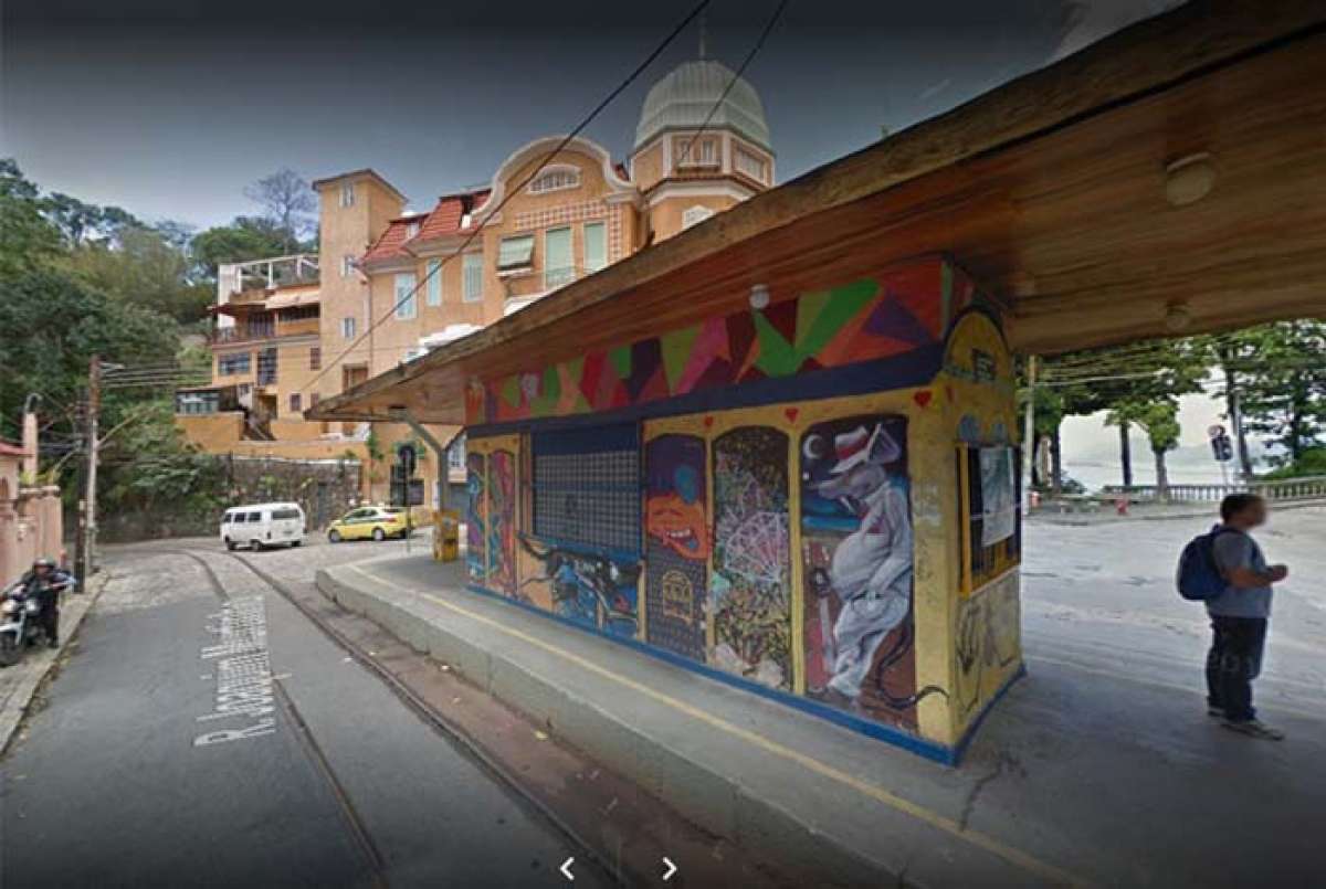 Largo do Curvelo  - Reprodução Google Street View