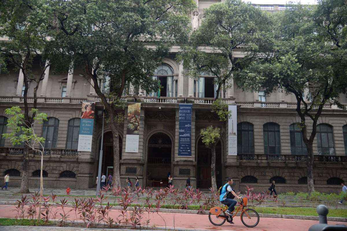 Justiça dá prazo de 30 dias para museus do Rio aprimorarem segurança - Agência Brasil 
