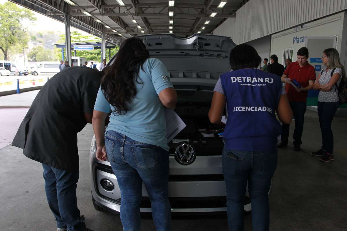 Detran-RJ aumenta em 40% n&uacute;mero de vagas para servi&ccedil;os de ve&iacute;culos - arquivo