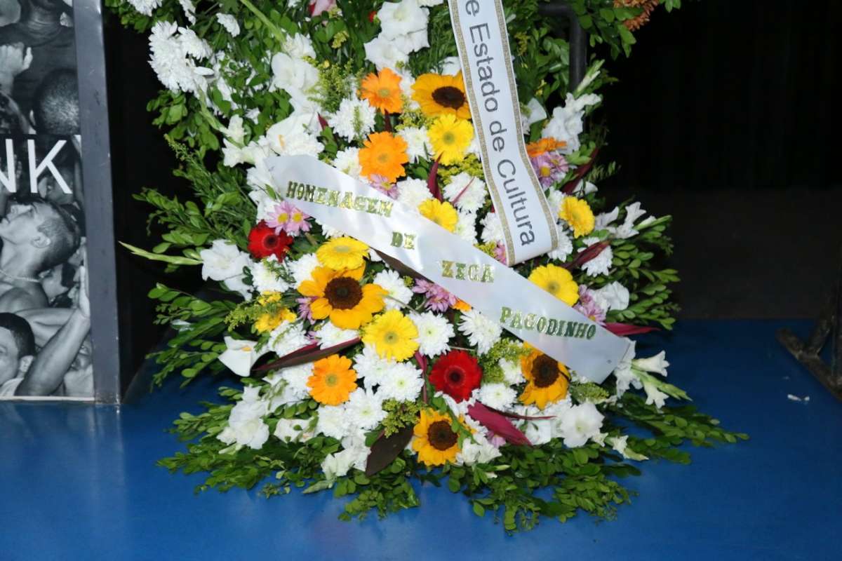 Corpo de Mr. Catra é velado no Teatro João Caetano, no Centro do Rio