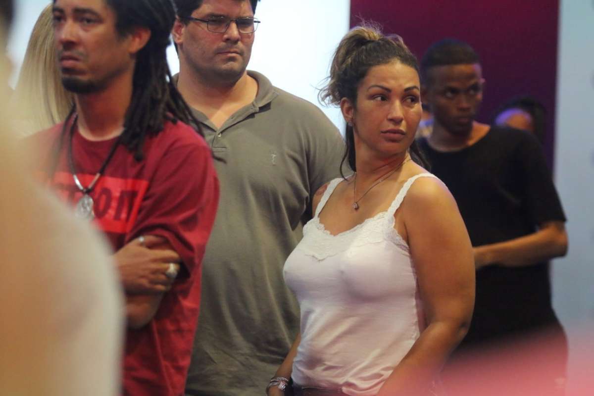 Corpo de Mr. Catra &eacute; velado no Teatro Jo&atilde;o Caetano, no Centro do Rio