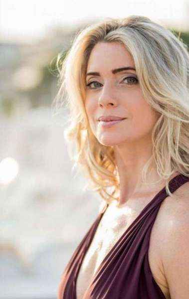 Atriz vai lançar seu livro  de poesias