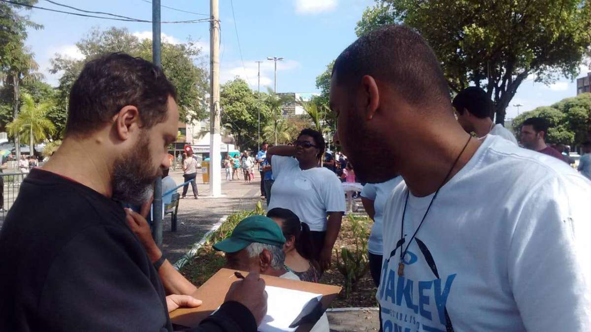 Integrantes do MEP-VR foram às ruas de quatro cidades para ouvir a opinião dos moradores sobre a realidade em que vivem - Divulgação / MEP-VR