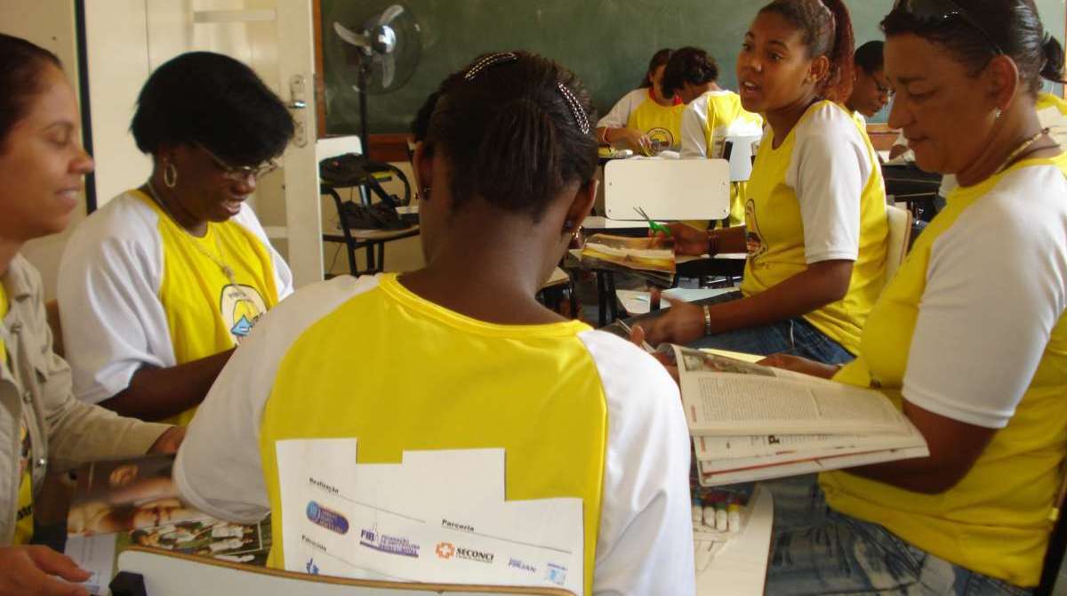 Projeto social Mão na Massa oferece formação gratuita para mulheres que querem entrar no mercado da construção civil