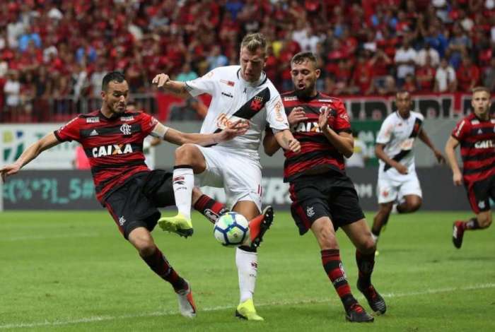 Vasco e Flamengo jogaram em Brasília Vasco e Flamengo jogaram em Brasília