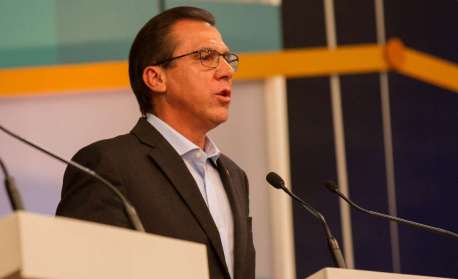 Brasil fecha 2025 com aumento de 5% no estoque de empregos