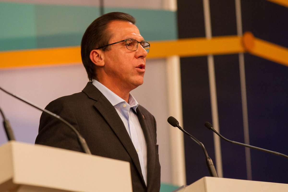 Brasil fecha 2025 com aumento de 5% no estoque de empregos
