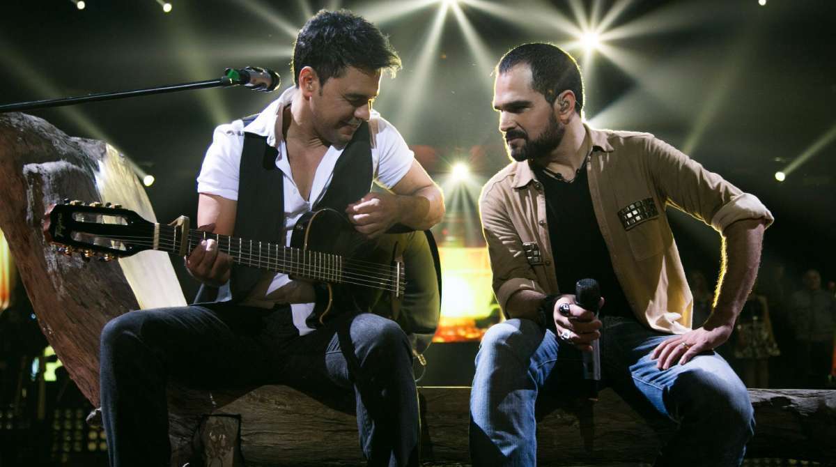 Zezé di Camargo e Luciano
      