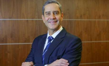 CBF promete VAR no Brasileiro e propõe limitação na troca de técnicos na Série A