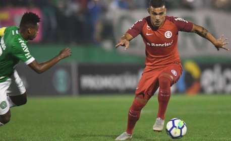 Chapecoense vence Inter, ajuda Flamengo e complica o Vasco