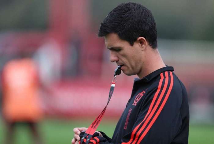 [ENQUETE] Torcedor, você demitiria Barbieri?