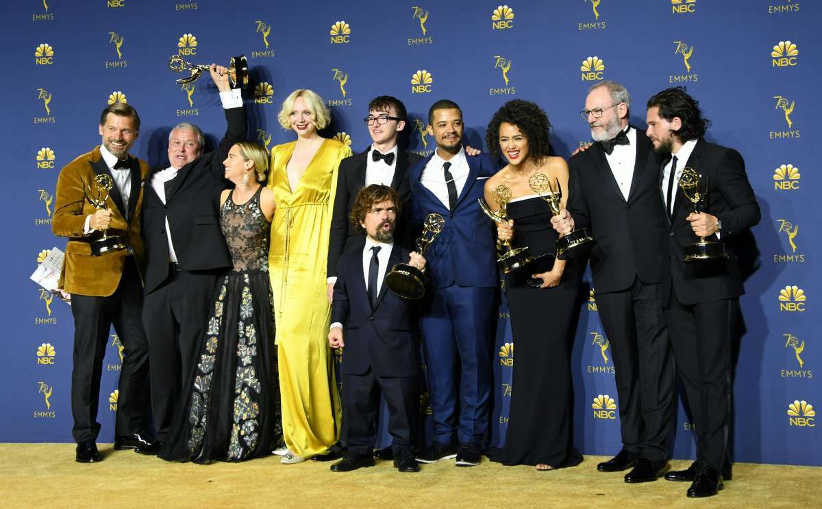 Boa parte do elenco de 'Game of Thrones' vai apresentar o Emmy