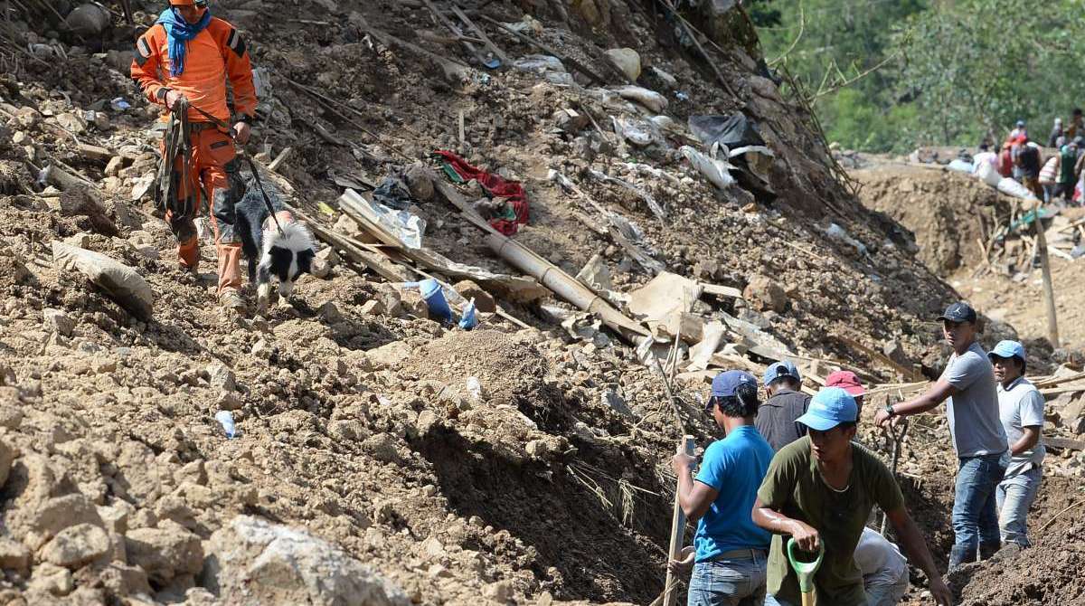 Destroços em Hong Kong