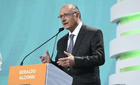 Alckmin confirma filiação ao PSB e lembra citação de Eduardo Campos