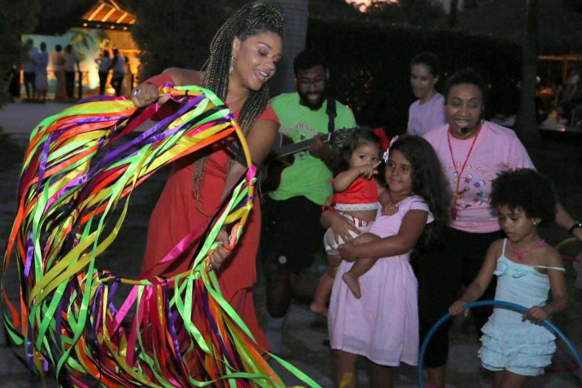 Juliana Alves comemora primeiro aniversário da filha, Yolanda