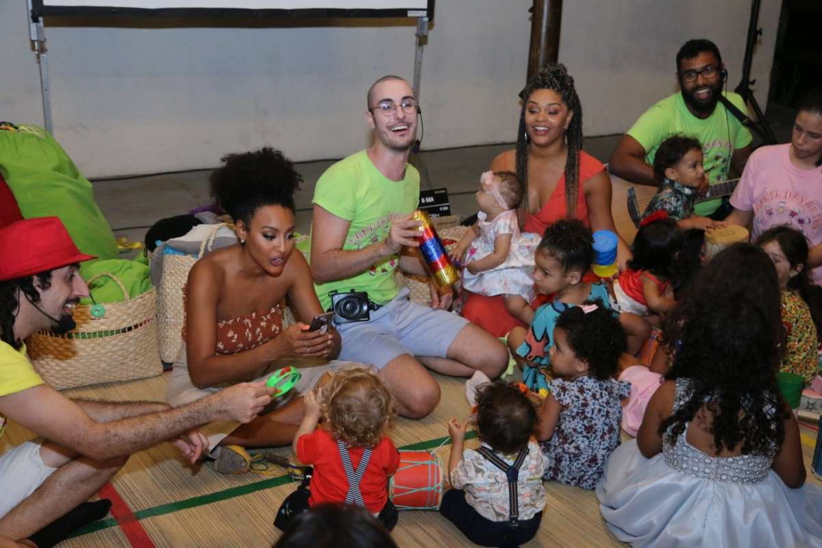 Juliana Alves comemora primeiro aniversário da filha, Yolanda