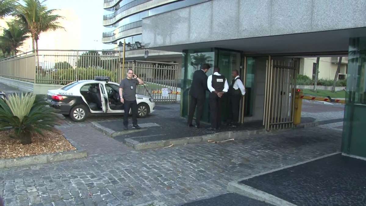 Polícia Civil e o Ministério Público realizam operação de combate a agiotagem e lavagem de dinheiro - Reprodução / TV Globo