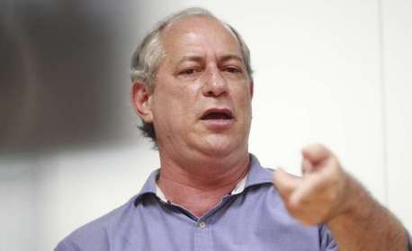 Ciro declara apoio a protestos contra Bolsonaro, para tirar 'inércia' da Câmara