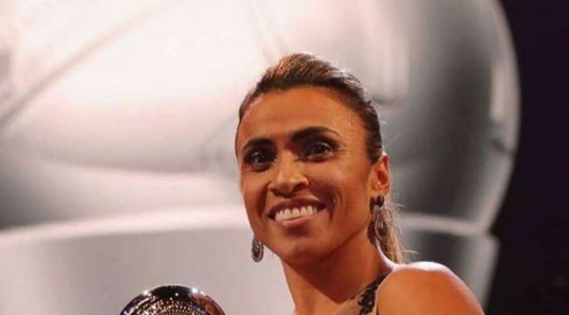 Zagallo Parabeniza Marta Pelo Prêmio De Melhor Jogadora Do Mundo Esporte O Dia 4263