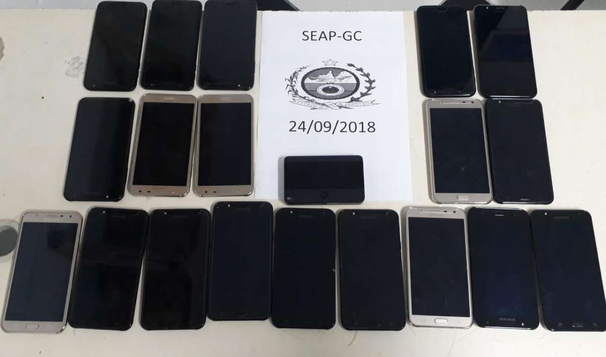 Materiais apreendidos em Gericinó