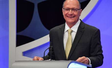 Alckmin apela a ‘demais forças políticas’ em lançamento de chapa com Lula