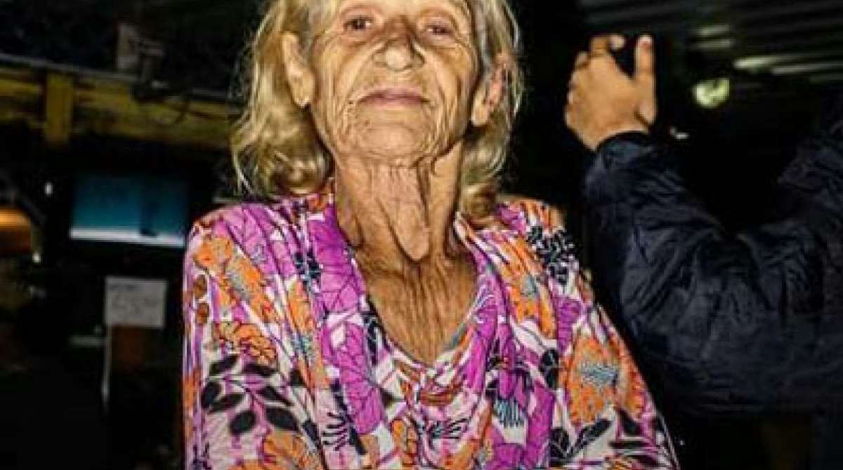 Almira Maria Siqueira de Oliveira